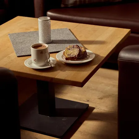 فندق Parkhotel Kirchberg 3*