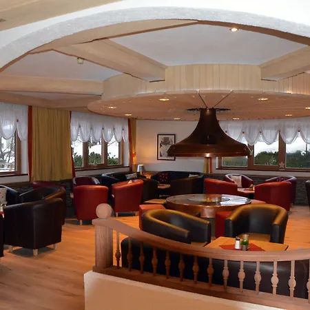 Parkhotel Kirchberg فندق 3*