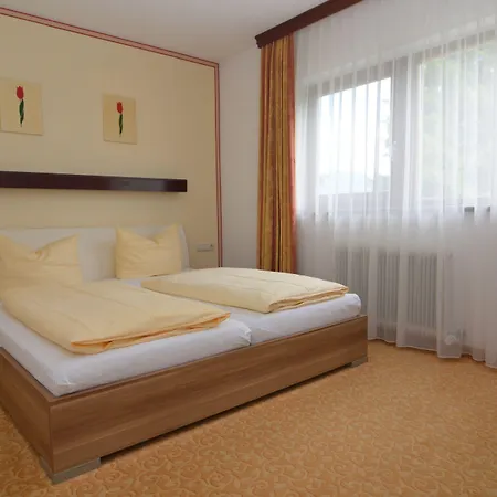 ホテル Parkhotel Kirchberg 3*